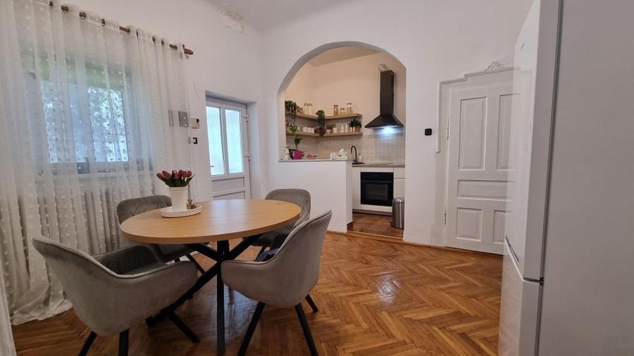 Casă cu 4 camere cu Teren 570 Mp în Exterior Vest