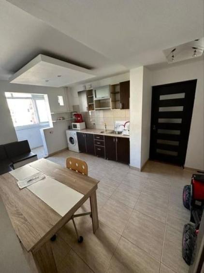 91900euro -2camere -53mp- Sebastian - bloc 1983 - 5