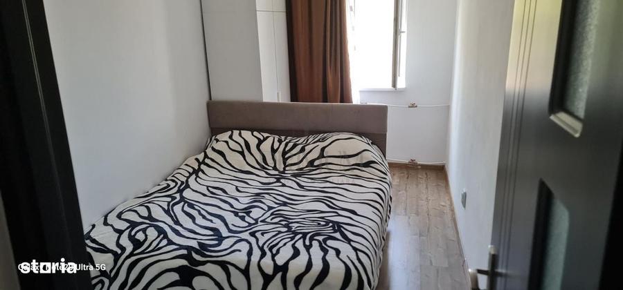 Apartament cu 3 camere semidecomandat în Șagului