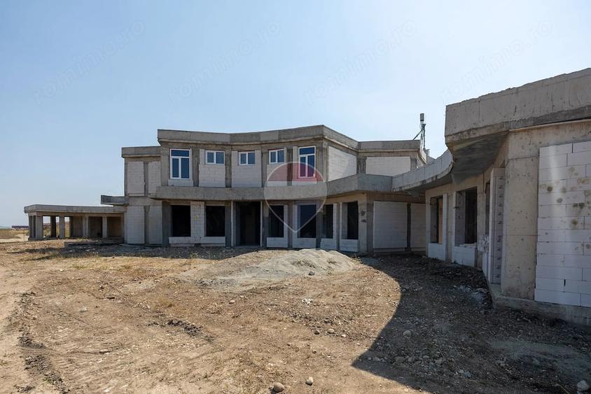 Spațiu comercial, de 2,439.14 mp, în Sud