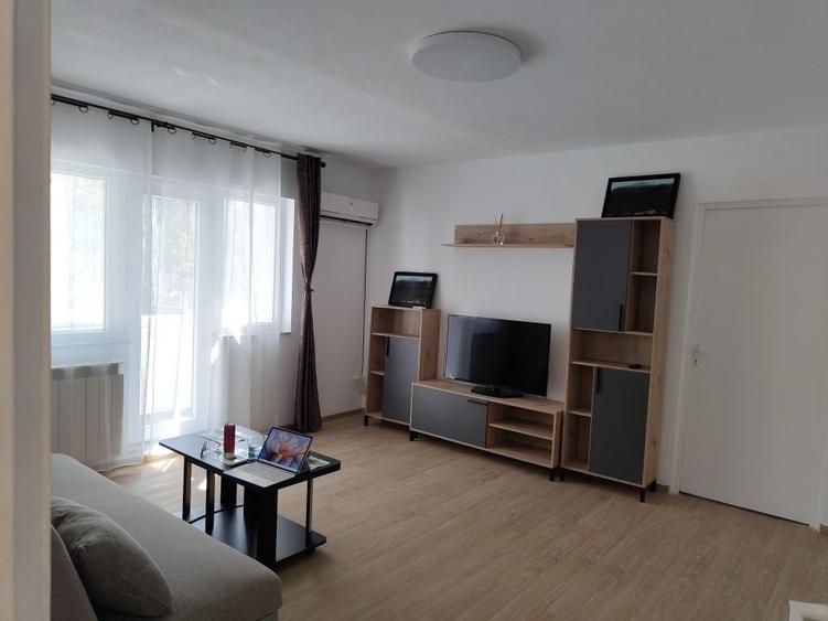 Chirie apartament cu 2 camere Rogerius, amenajat, mobilat nou 350 euro - 1