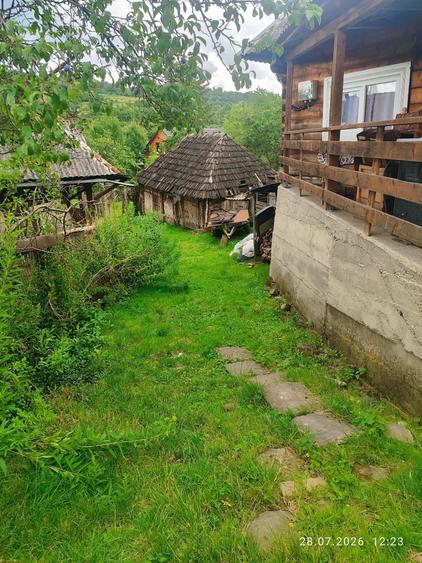 Teren de 900 mp, în Budești