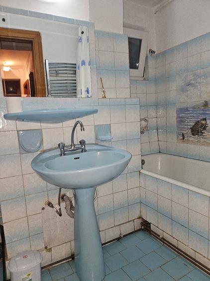 Apartament cu 3 camere decomandat în Banat