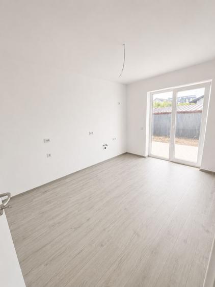 Duplex cu 4 camere cu Canalizare în Ampoi 3