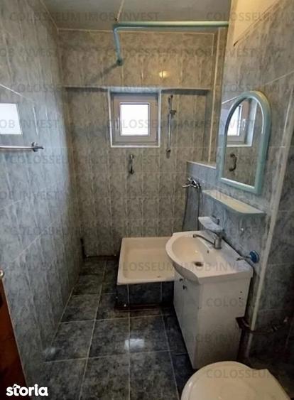 Apartament cu 3 camere decomandat în Valea Cetății