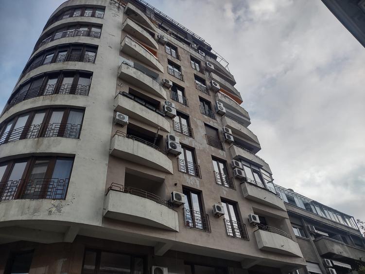 SPATIU COMERCIAL IDEAL PENTRU INVESTITIE ZONA CENTRALA Maria Rosetti - Dacia - 8