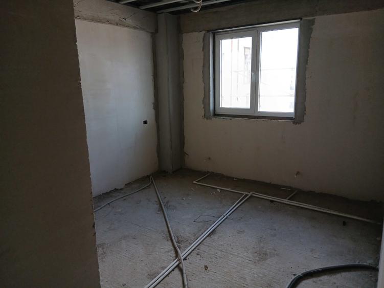Apartament cu 2 camere semidecomandat în Păcurari