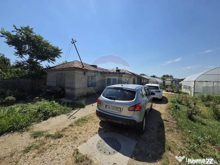 Casă cu 4 camere cu Teren 2229 Mp în Biliești