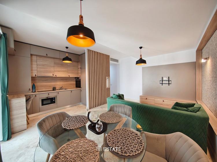 Apartament cu 3 camere decomandat, mobilat în Parcul Carol