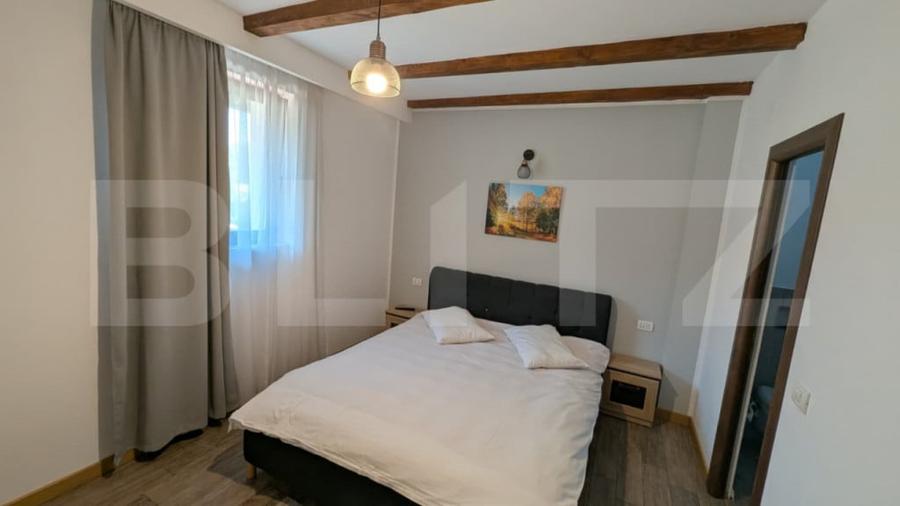 Casă cu 5 camere cu Teren 1200 Mp în Central