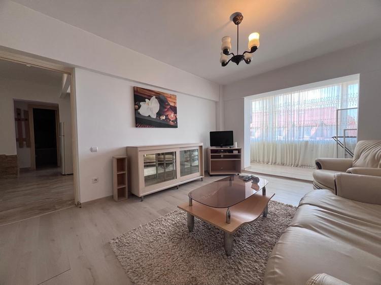 Apartament cu 2 camere decomandat în Decebal