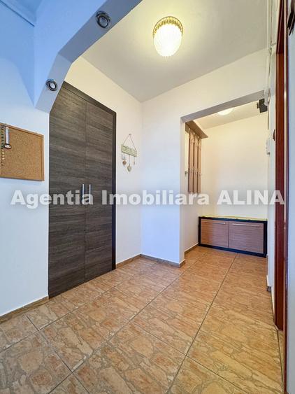 Garsonieră decomandată în Decebal