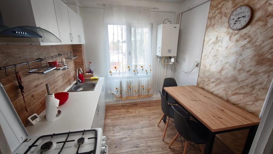 Apartament cu 3 camere semidecomandat în Mănăștur