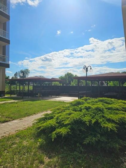 Apartament cu 3 camere decomandat, mobilat în Central