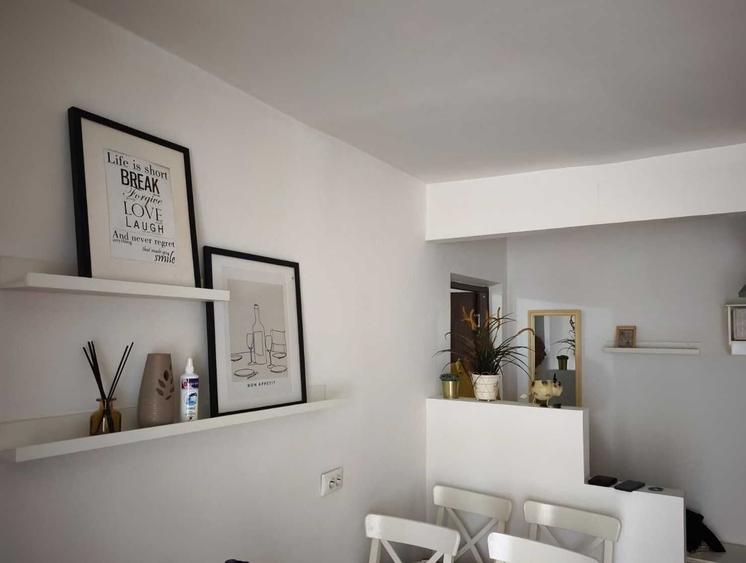 Apartament cu 3 camere semidecomandat în Ultracentral