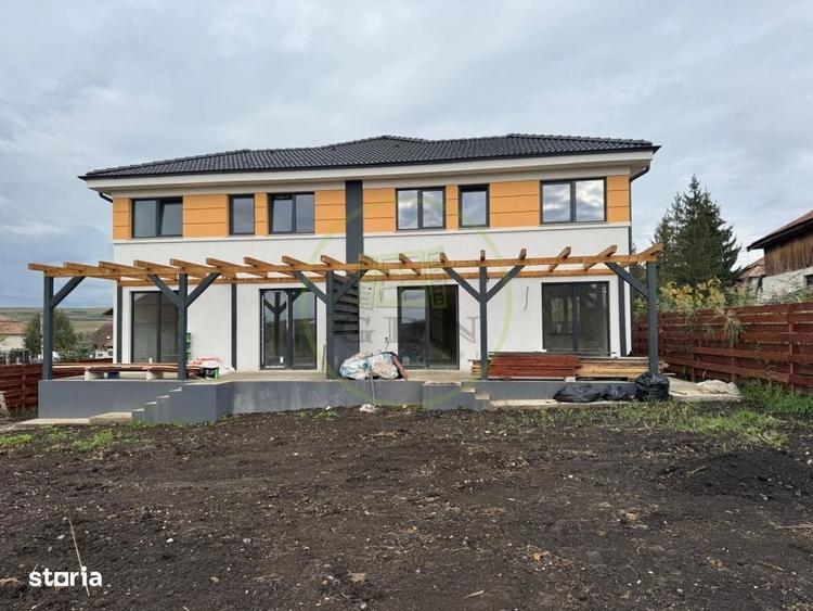 Casă cu 4 camere cu Teren 400 Mp în Feleacu
