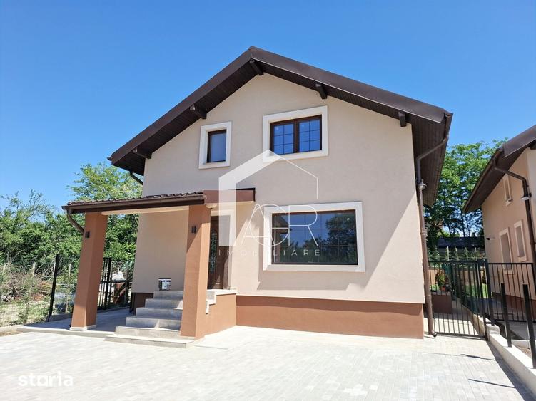 Casă cu 4 camere cu Teren 380 Mp în Central