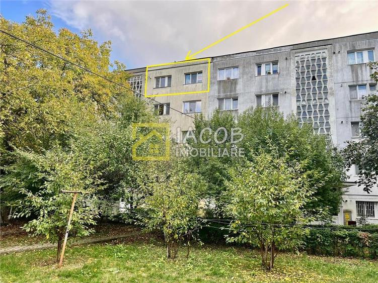 Apartament cu 2 camere decomandat, mobilat în Central