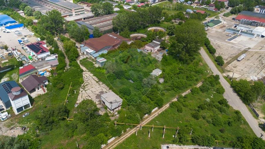 Spațiu industrial, de 1,965 mp, în Industrială