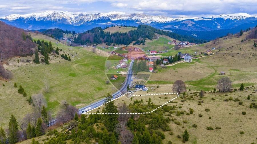 Teren agricol extravilan de 5768 mp, în Fundata