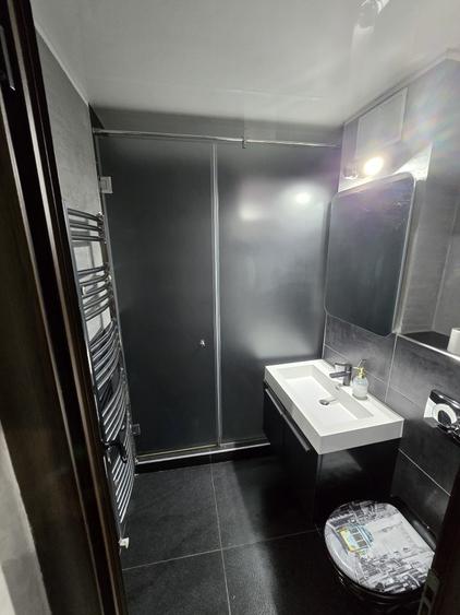 Apartament cu 2 camere decomandat în Sârbi