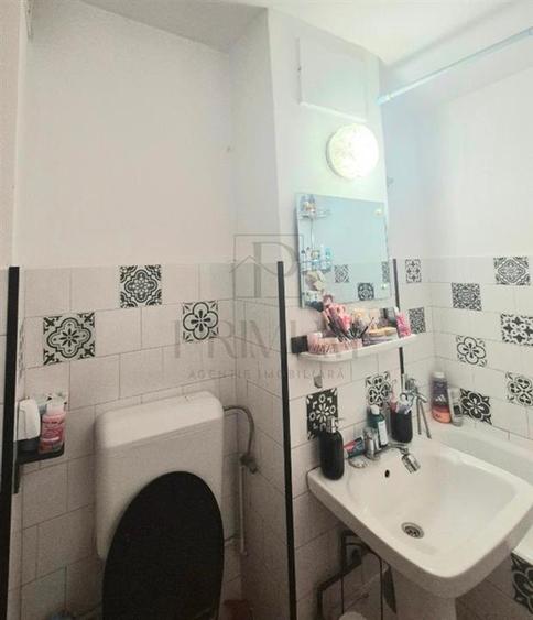 Dambovita - 2 Camere - Etaj 2 - Bloc Izolat - 7