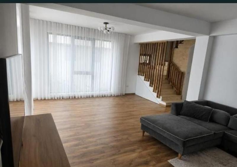 Casă individuală cu 4 camere cu Canalizare în Ghencea