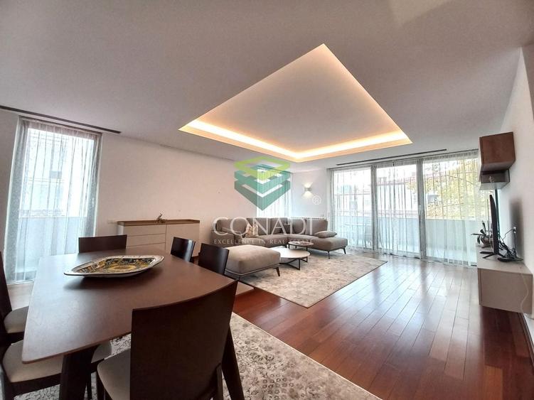 Apartament cu 4 camere decomandat, mobilat în Primăverii