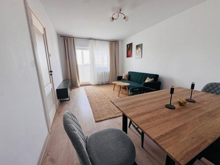 Apartament cu 2 camere decomandat în Crângași