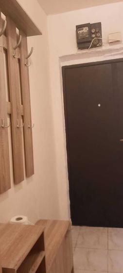 Apartament cu 2 camere semidecomandat în Iosia