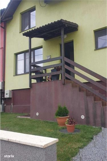 Casă cu 4 camere cu Teren 400 Mp în Corunca
