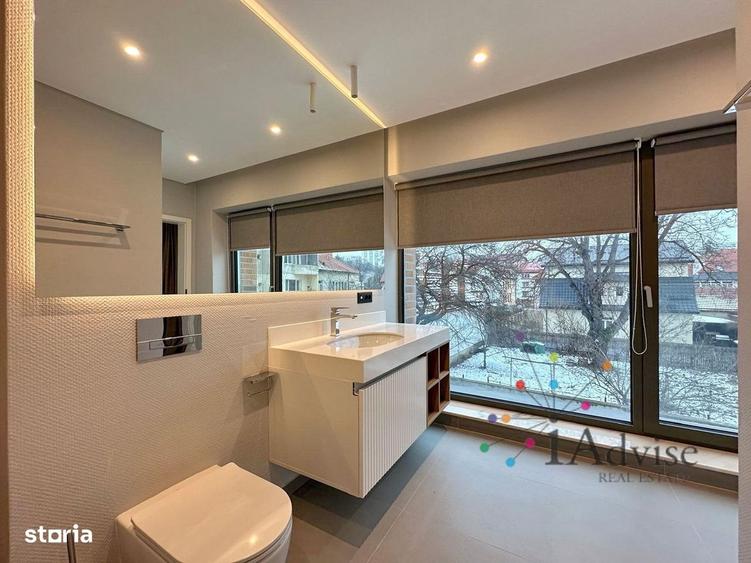 Apartament cu 3 camere decomandat în Centrul Istoric