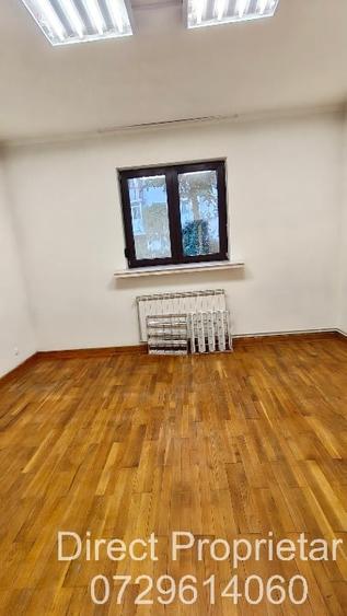 Spațiu comercial, de 220 mp, în P-ța Victoriei