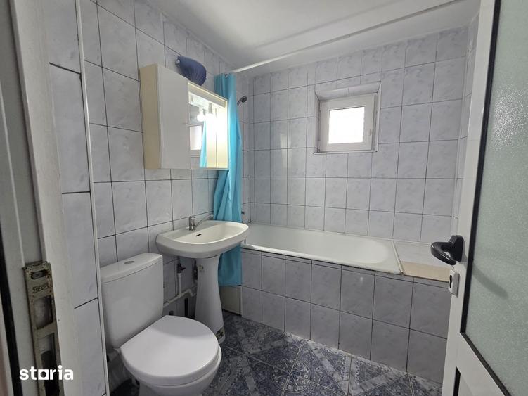 Apartament cu 3 camere decomandat în Dacia
