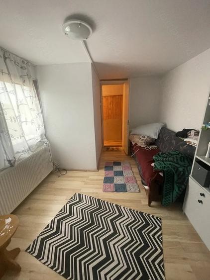 Casă cu 2 camere cu Teren 250 Mp în Band