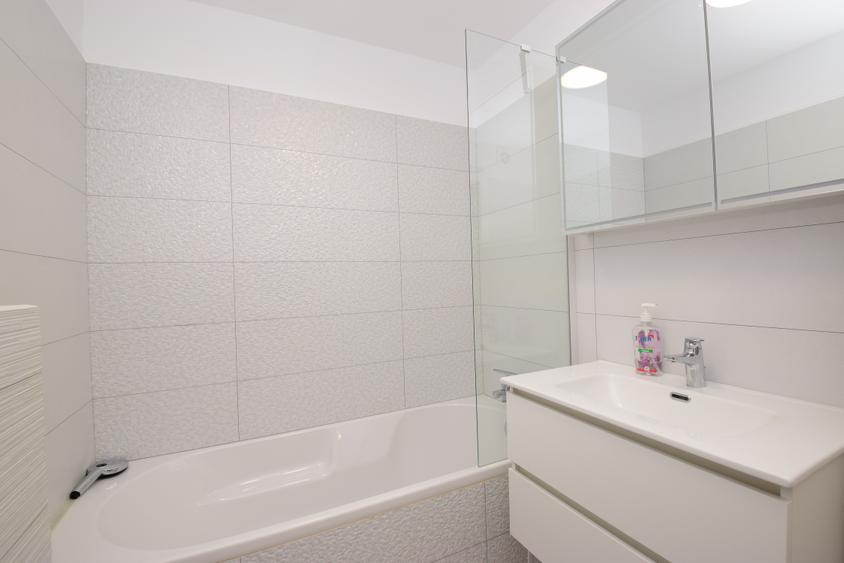 3 camere, renovat, centrală, 2/4, Rahova - Strada Oltina - 15
