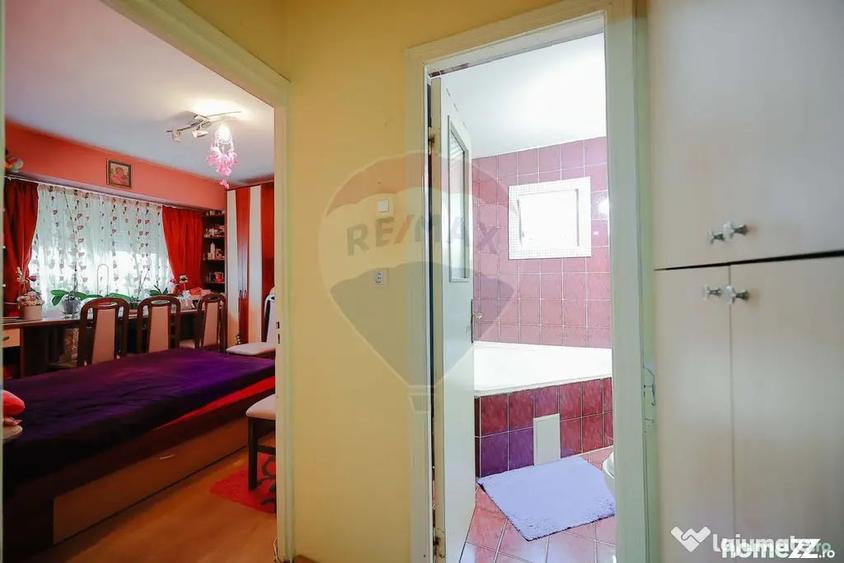 Apartament cu 4 camere decomandat în Rogerius