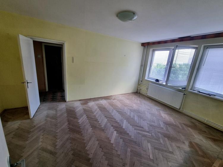 Apartament cu 2 camere semidecomandat în Tomis II
