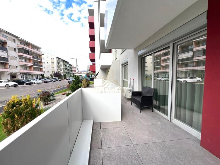 Apartament cu 2 camere semidecomandat, mobilat în Iris