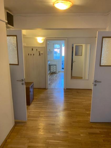 Apartament cu 4 camere în Andrei Mureșanu