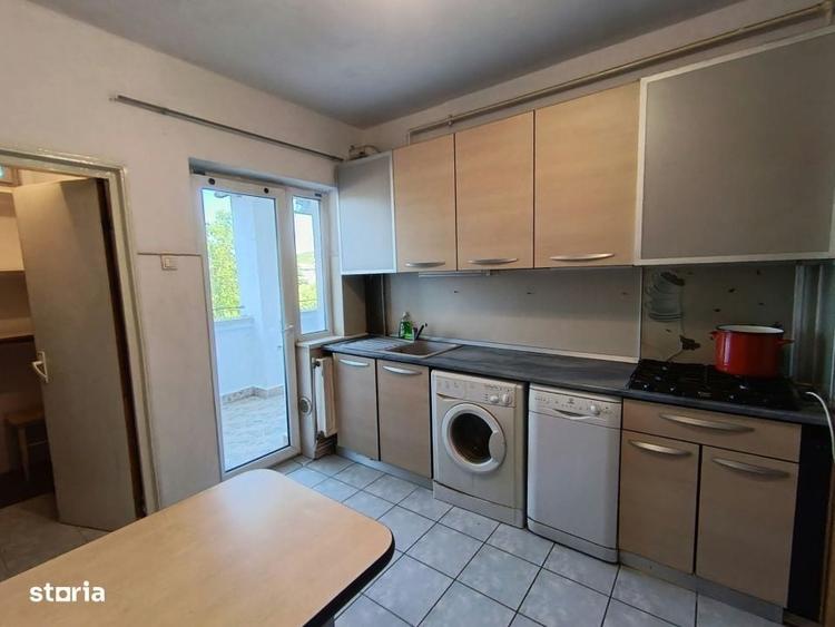 Apartament cu 3 camere în Săsar
