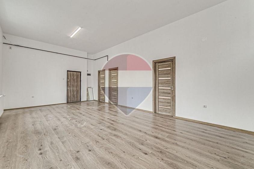 Spațiu comercial, de 50 mp, în Central