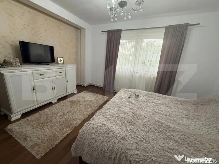 Apartament cu 4 camere decomandat în Obcini