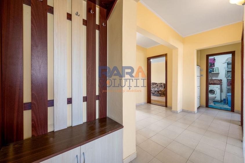 Apartament cu 4 camere decomandat, mobilat în Sud-Vest