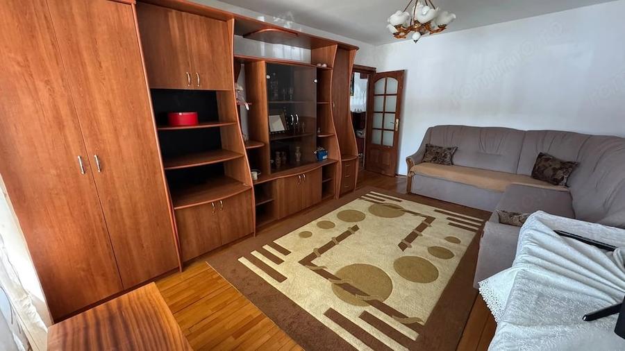 Apartament cu 2 camere decomandat în Iosia