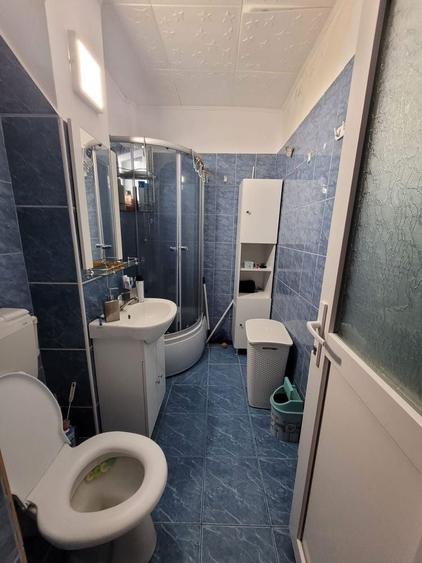 Apartament cu 3 camere decomandat în Berca