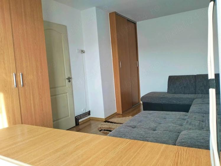 Garsonieră decomandată în Central
