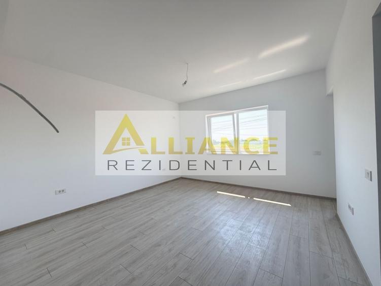 Casă individuală cu 5 camere cu Canalizare în Berceni