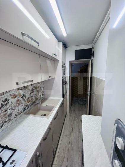 Apartament de vanzare, cu 2 camere, 42 mp, zona 14 Mai - 8
