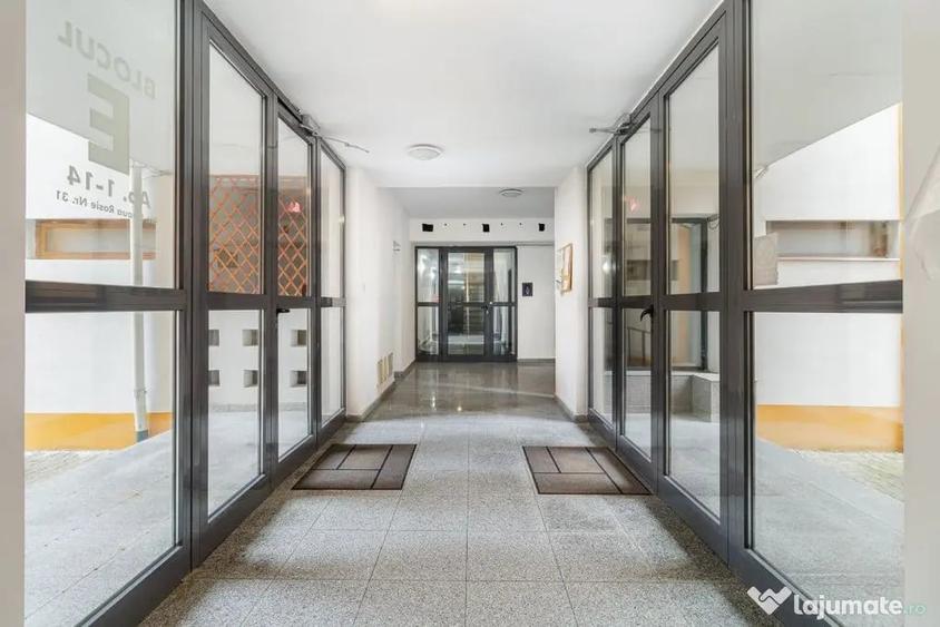 Apartament cu 3 camere decomandat în Nord